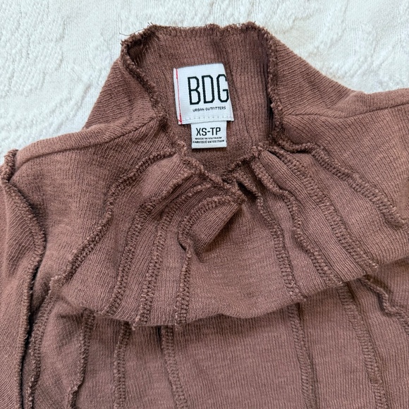 Urban Outfitters BDG Long Sleeve - Picture 2 of 5